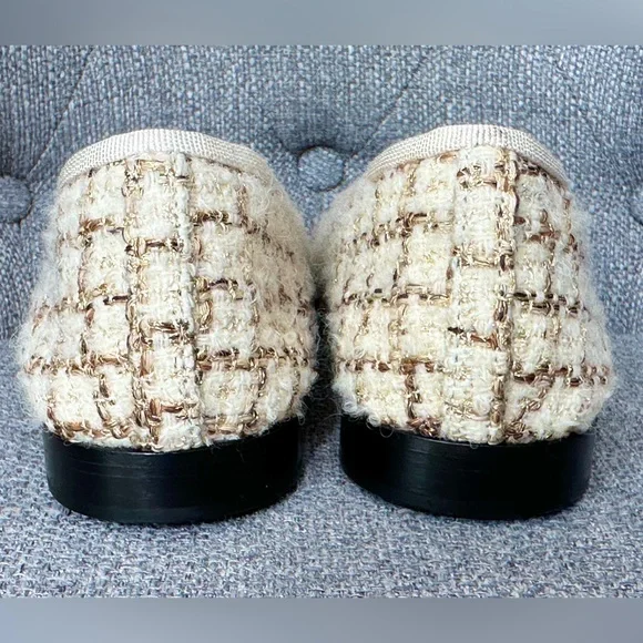CHANEL 2025K ECRU BEIGE GOLD TWEED BALLET FLATS SIZE 39. New box dust bags - Picture 9 of 16